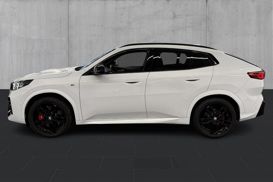 BMW iX2 xDrive30 M-Sport 5d