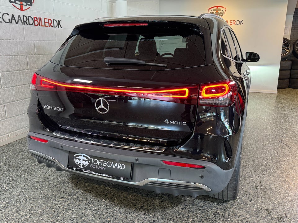 Mercedes EQA300 AMG Line 4Matic 5d