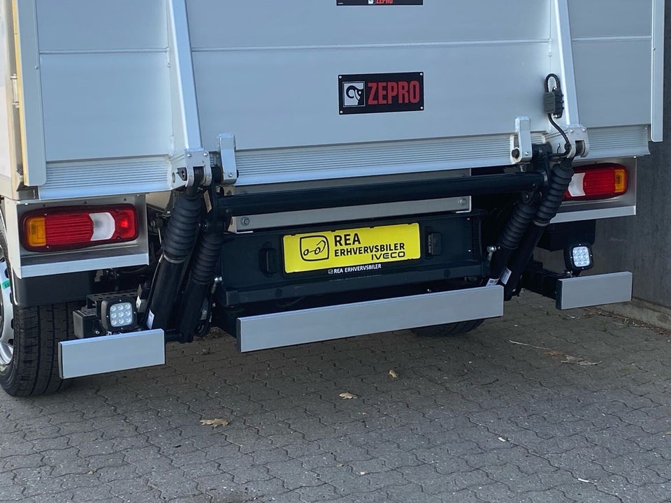 Iveco Daily 3,0 35S18 4100mm Alukasse m/lift AG8