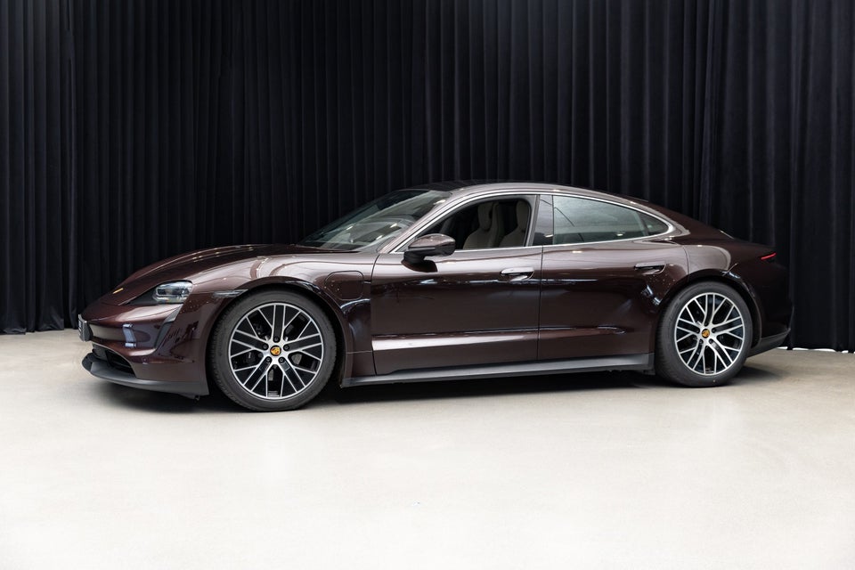 Porsche Taycan 4S Performance+ 4d