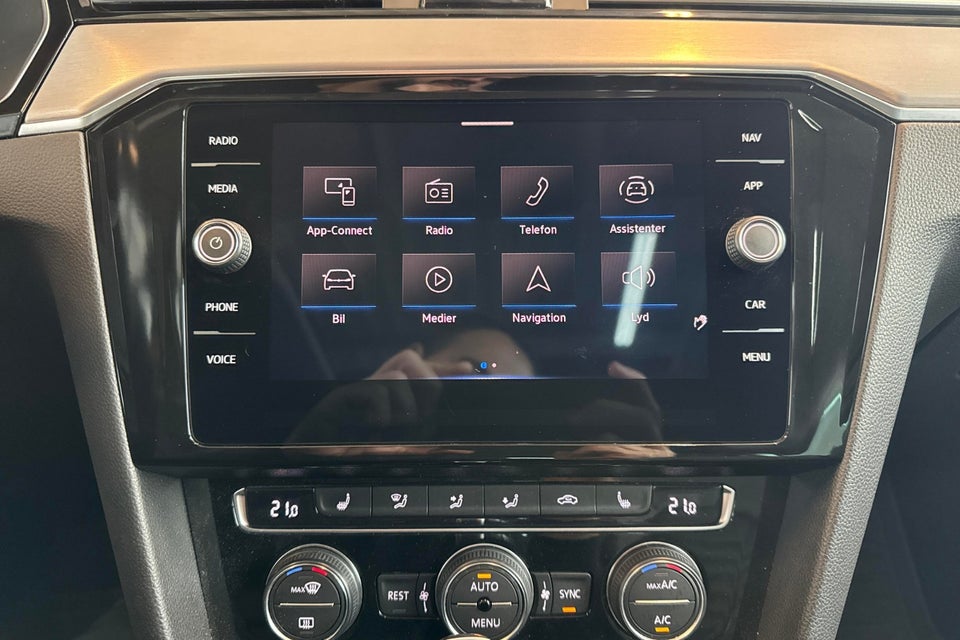 VW Passat 2,0 TSi 190 Elegance Variant DSG 5d