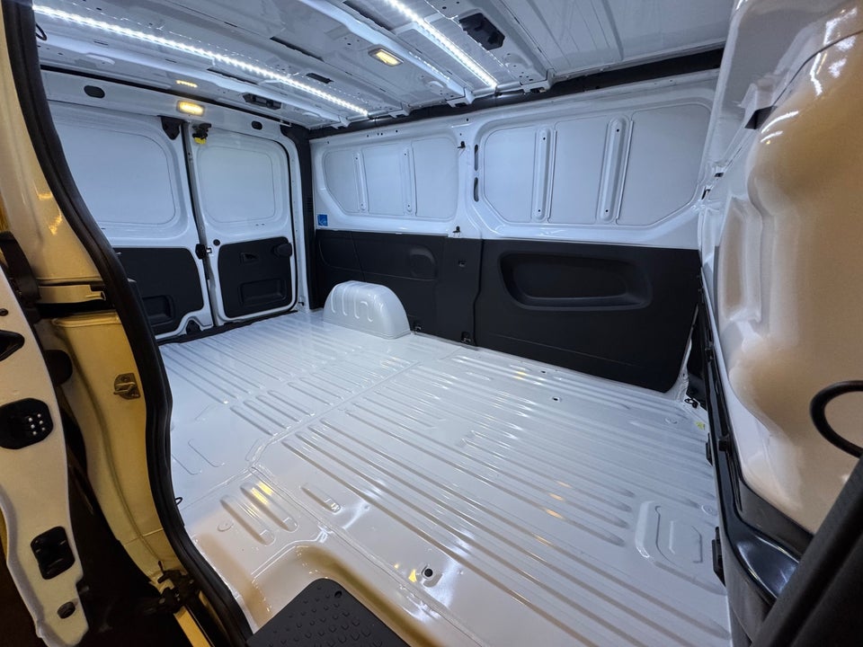 Nissan Primastar 2,0 dCi 170 L2H1 Tekna DCT Van