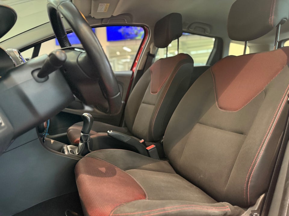 Renault Clio IV 0,9 TCe 90 Expression 5d