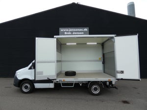 Mercedes Sprinter 317, modelår 2023, 500 km