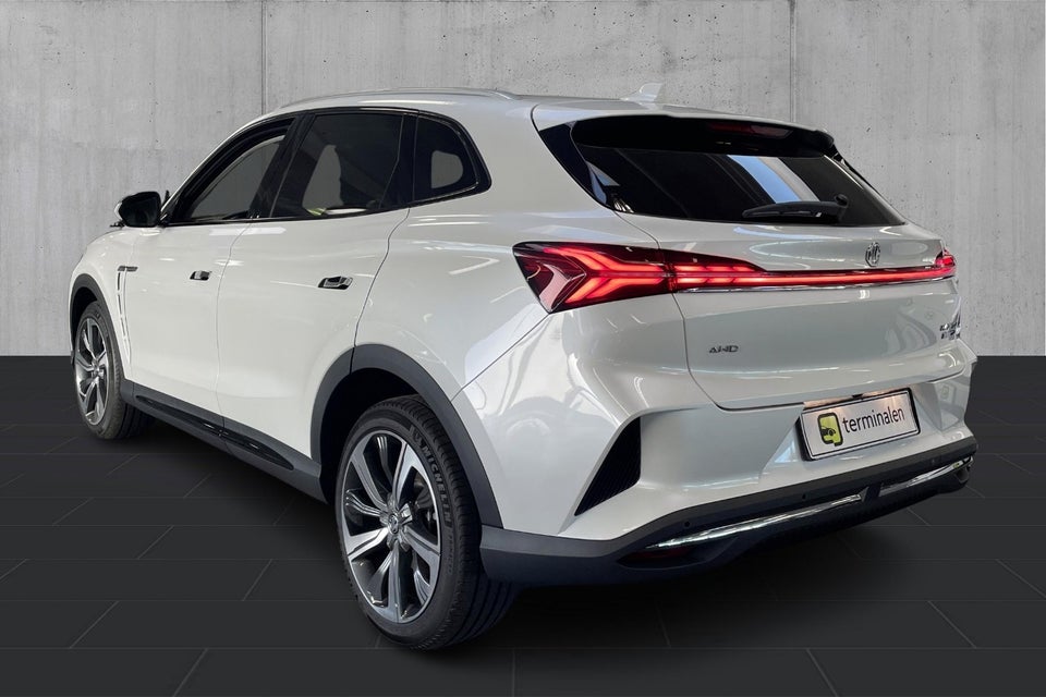 MG Marvel R Performance 5d