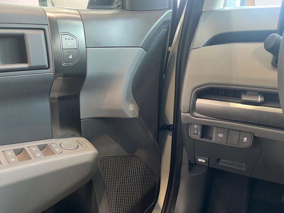 Kia EV3 58 Standard Range Access 5d