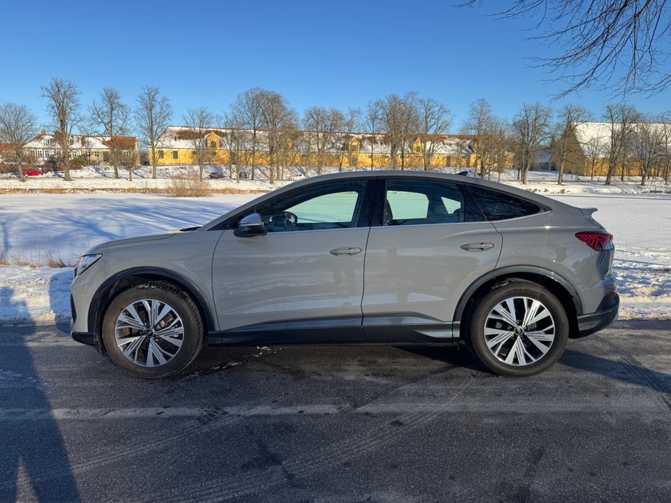 Audi Q4 e-tron 35 Advanced 5d