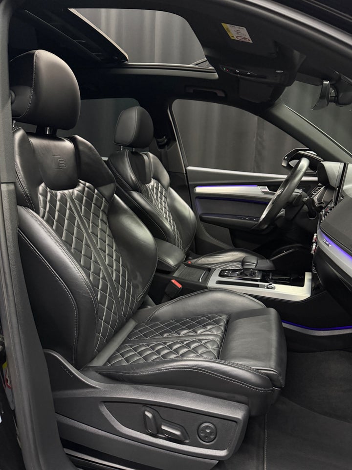 Audi Q5 40 TDi S-line quattro S-tr. 5d