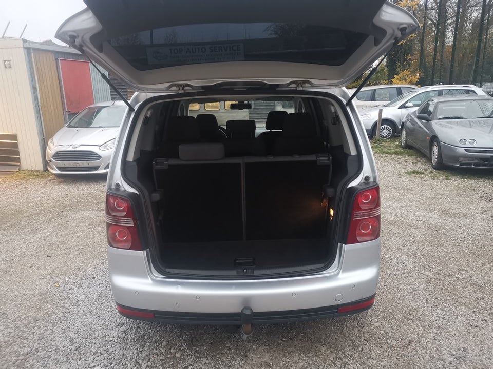 VW Touran 1,9 TDi 105 Trendline 7prs 5d