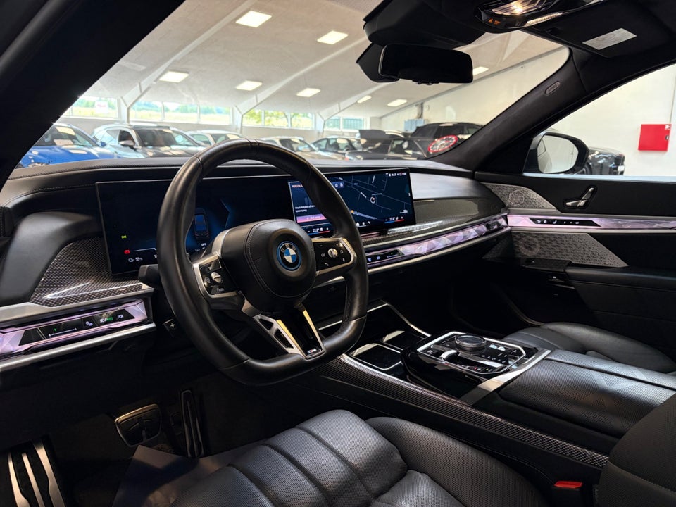 BMW i7 xDrive60 M-Sport 4d