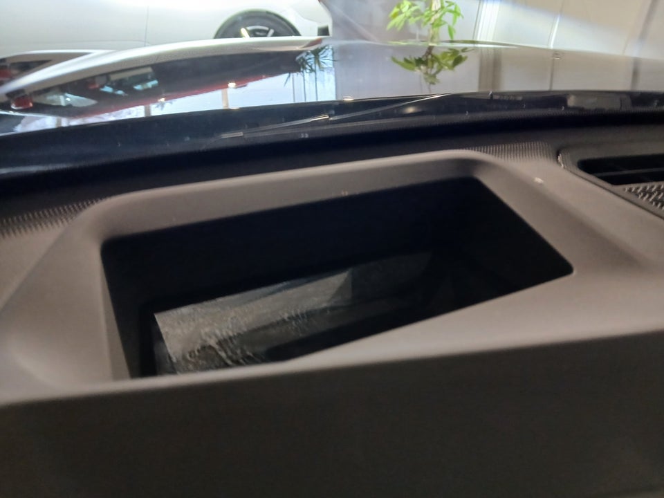 BMW iX2 eDrive20 Fully Charged M-Sport 5d