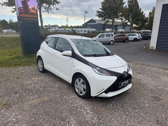 Toyota Aygo 1,0 VVT-i x-play x-touch 5d
