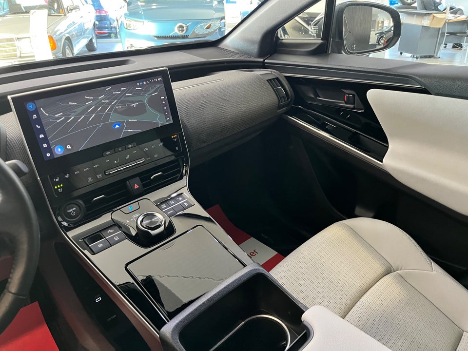 Toyota bZ4X Executive 5d