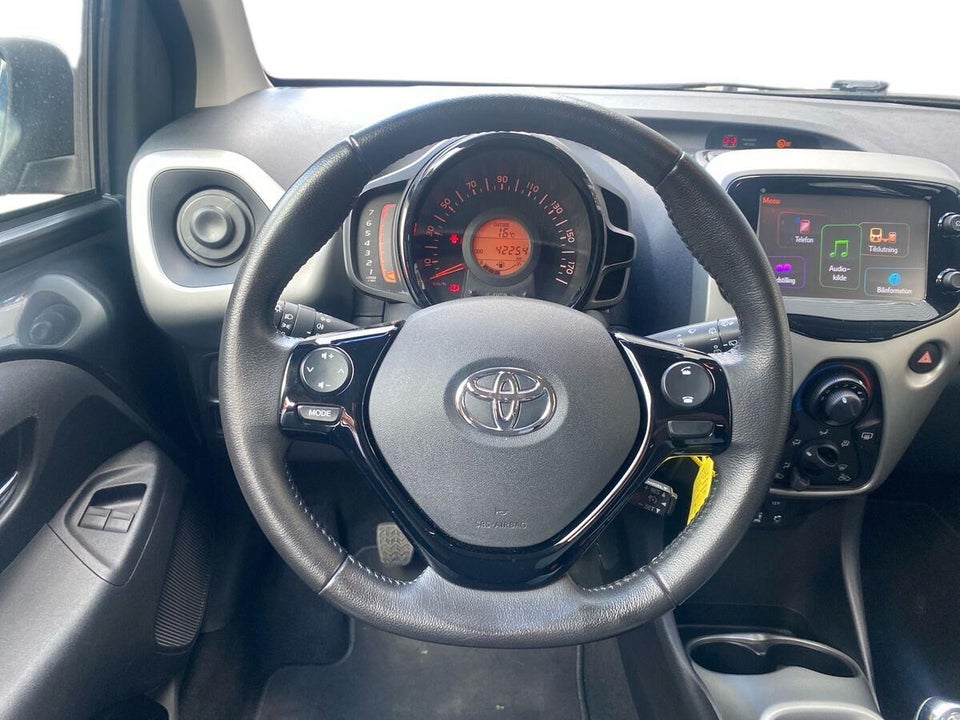 Toyota Aygo 1,0 VVT-i x-sky 5d
