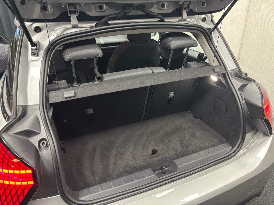 MINI Cooper SE Essential Trim XS 3d