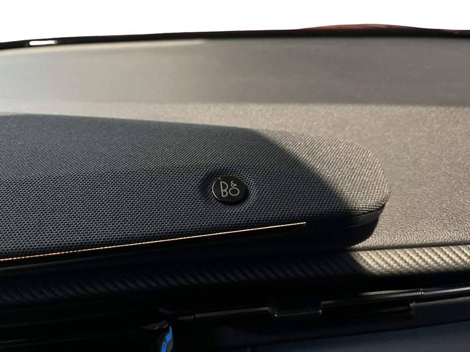 Ford Explorer 84 Premium Extended Range AWD 5d