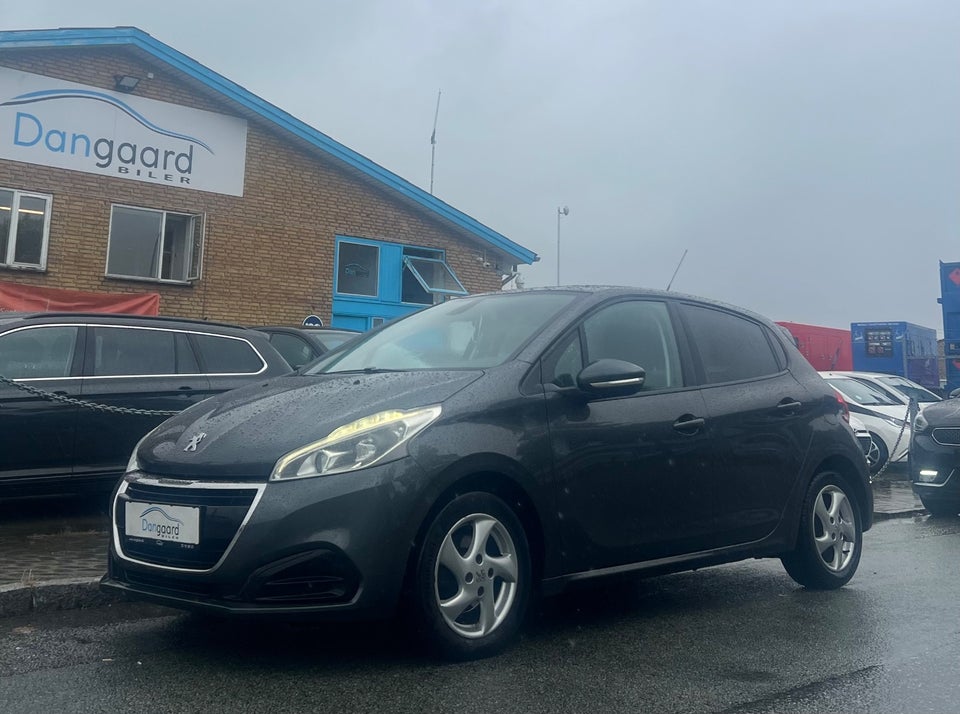 Peugeot 208 1,6 BlueHDi 100 Chili+ 5d