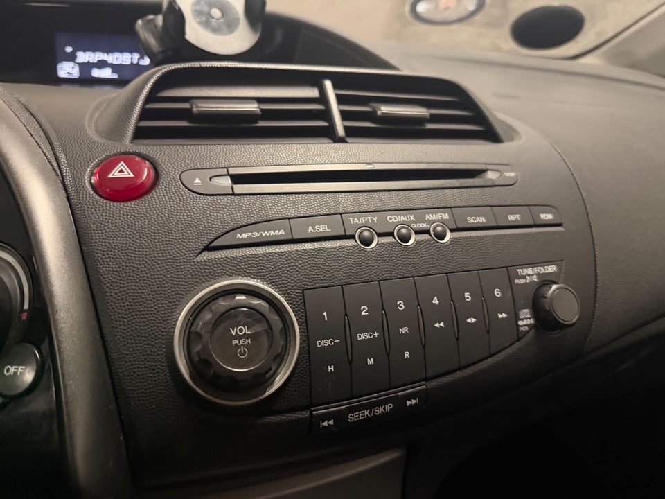 Honda Civic 1,8 Sport 5d