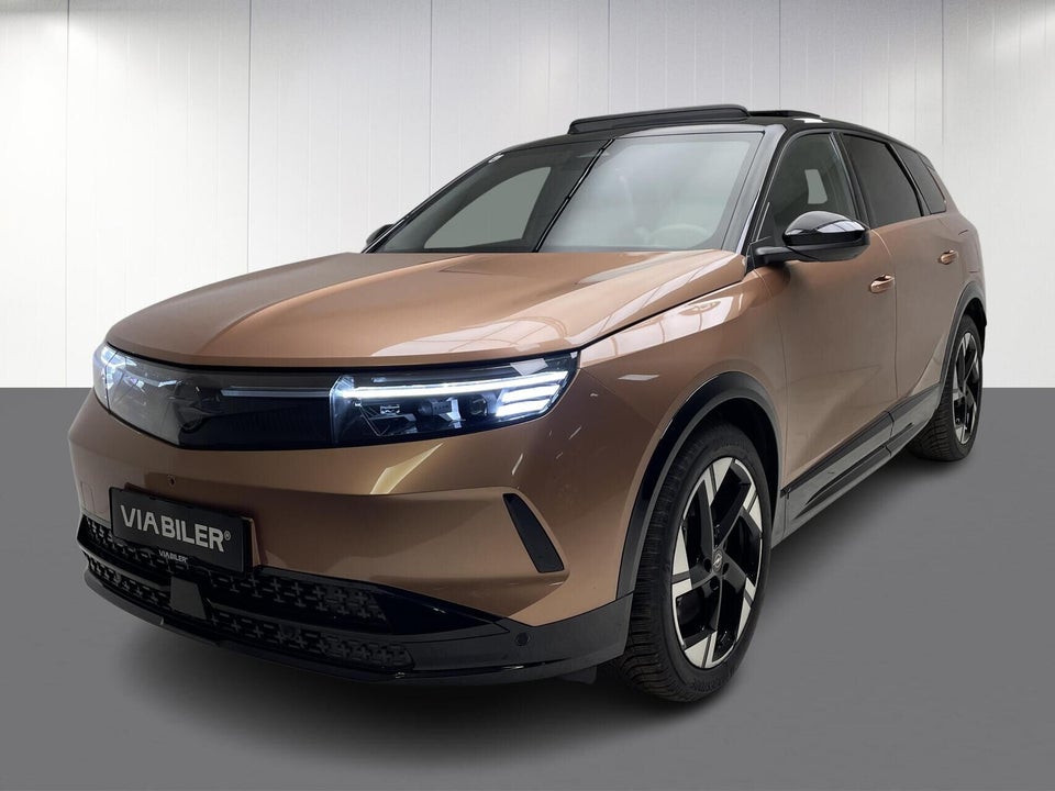 Opel Grandland-e 73 GS Sky 5d