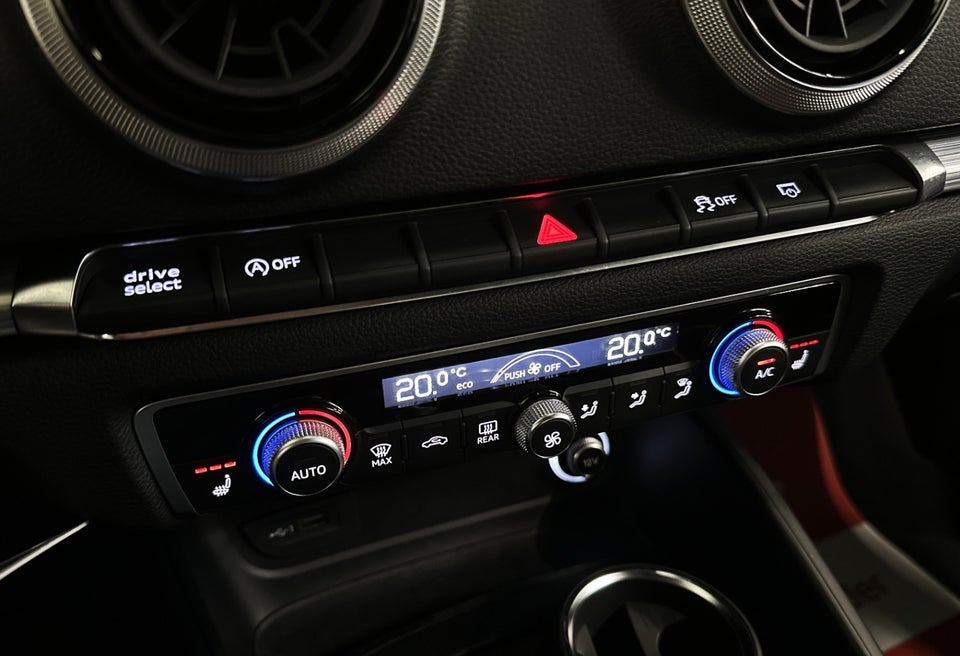 Audi A3 35 TFSi Sport Limited Sportback S-tr. 5d