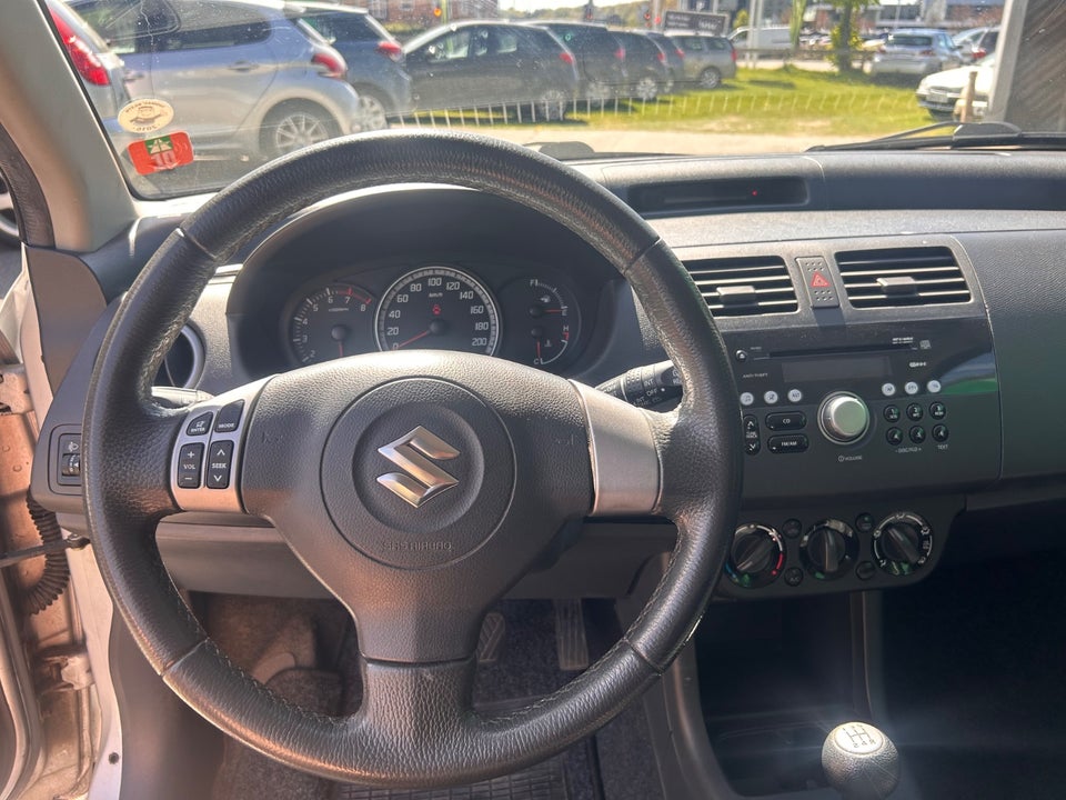Suzuki Swift 1,3  5d