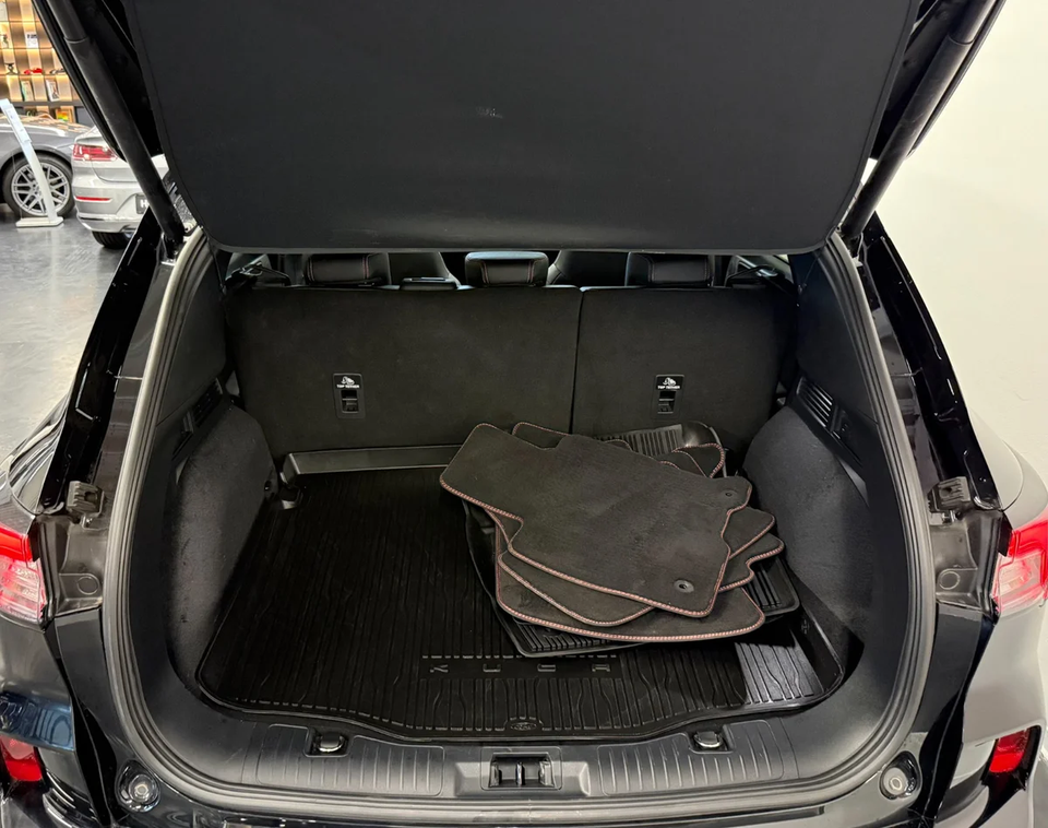 Ford Kuga 2,5 PHEV ST-Line X CVT 5d