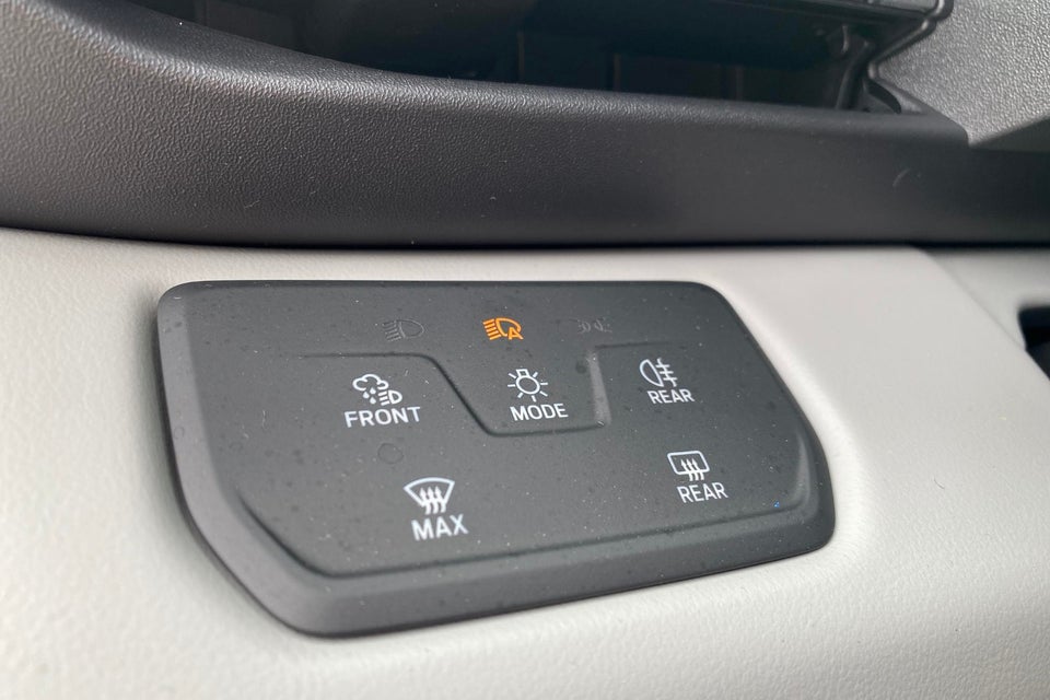 Ford Explorer 77 Premium Extended Range 5d