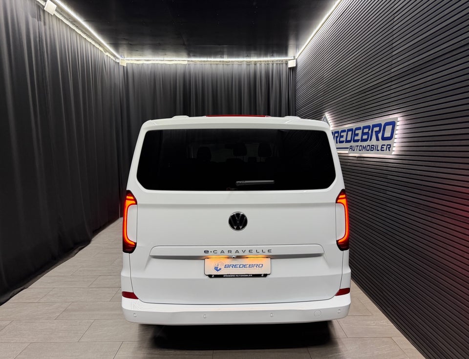VW e-Caravelle 64 Life SWB