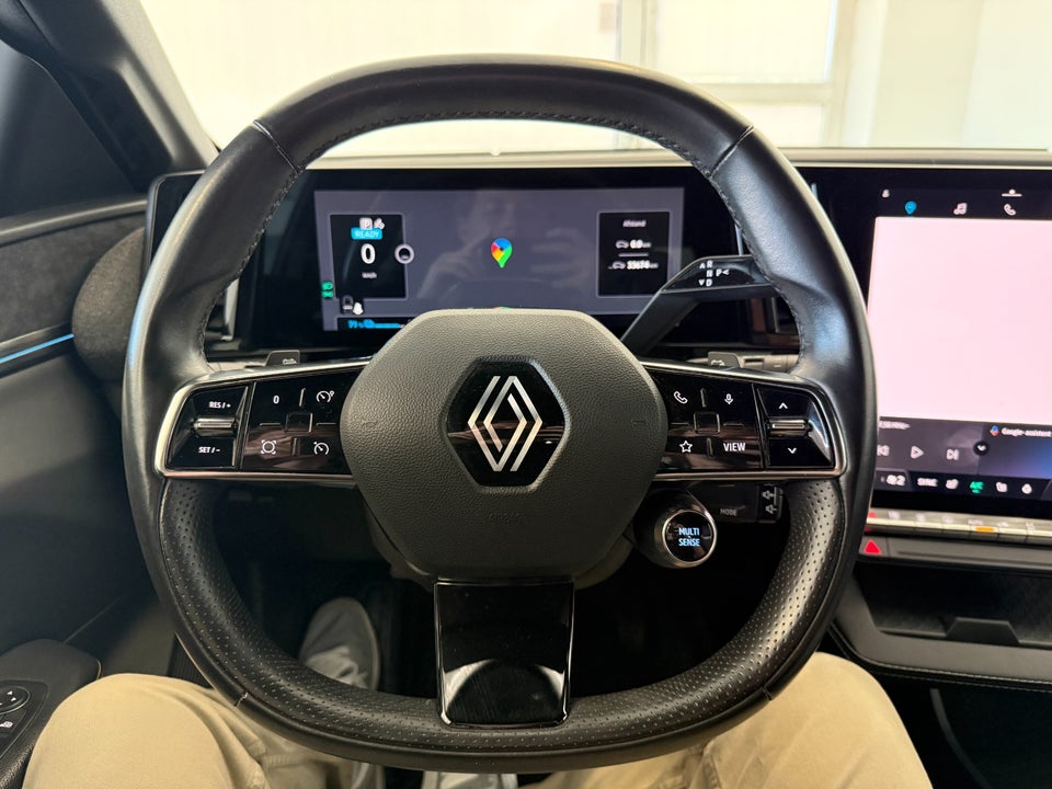 Renault Megane E-Tech 60 Techno 5d