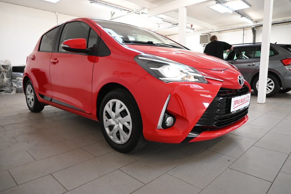 Toyota Yaris 1,0 VVT-i T2 Limited 5d