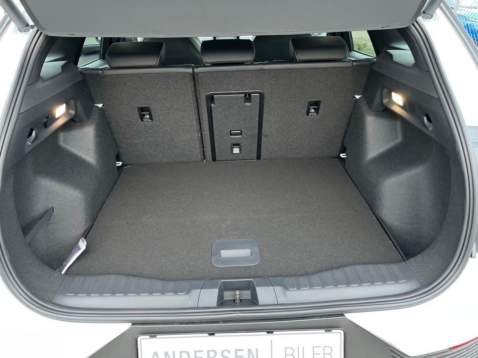 Ford Explorer 82 Premium Extended Range 5d