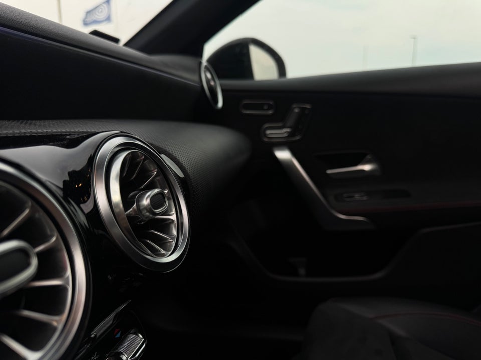 Mercedes A220 2,0 AMG Line aut. 4Matic 4d