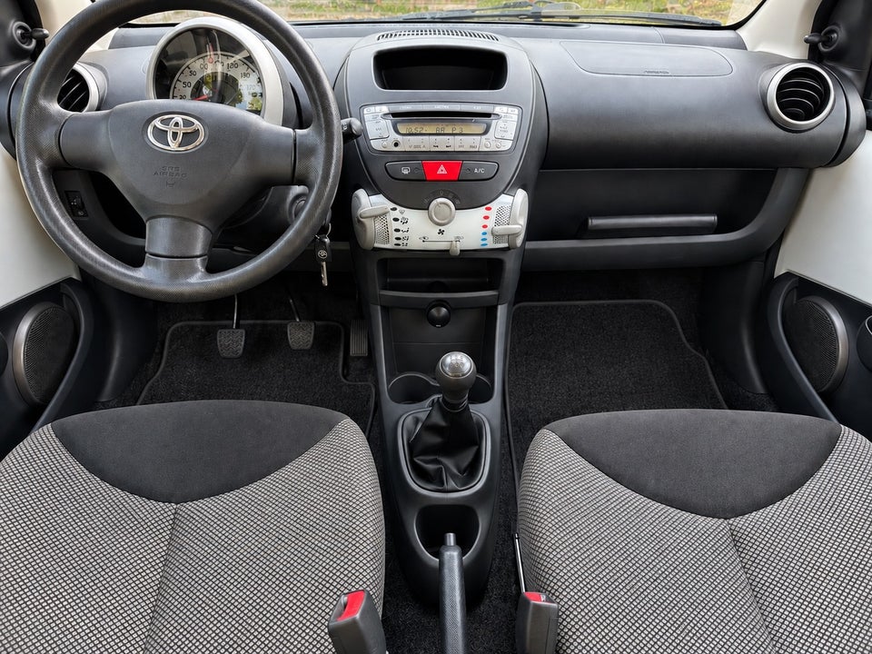Toyota Aygo 1,0 VVT-i T1 5d