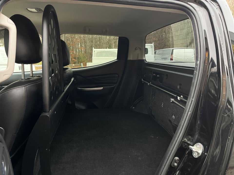 Mitsubishi L200 2,2 DI-D Instyle Db.Kab aut. 4d