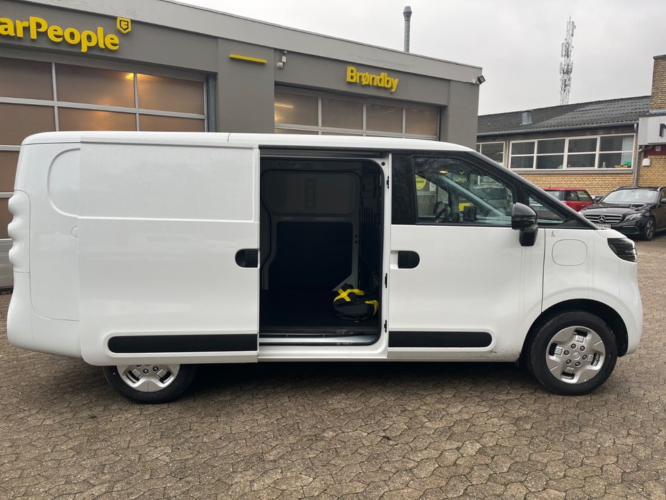 Maxus e-Deliver 5 64 L1H1