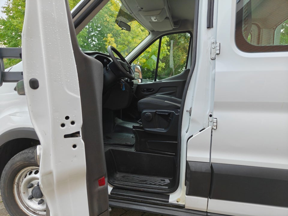 Ford Transit 350 L3 Chassis 2,0 TDCi 130 Db.Kab Ambiente RWD