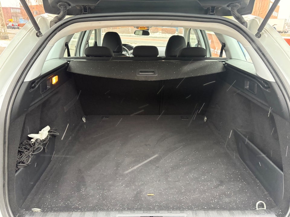 Peugeot 308 1,6 BlueHDi 120 Active SW 5d