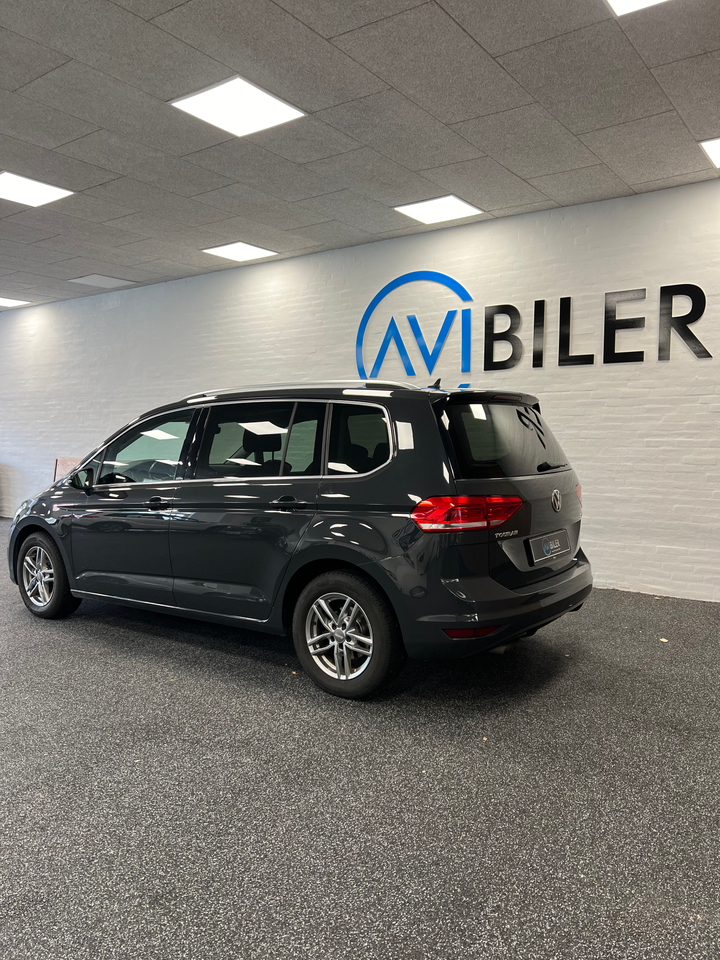 VW Touran 2,0 TDi 150 Highline DSG 7prs 5d