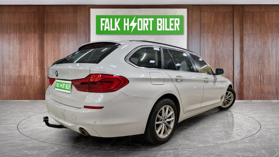 BMW 520d 2,0 Touring Connected aut. 5d