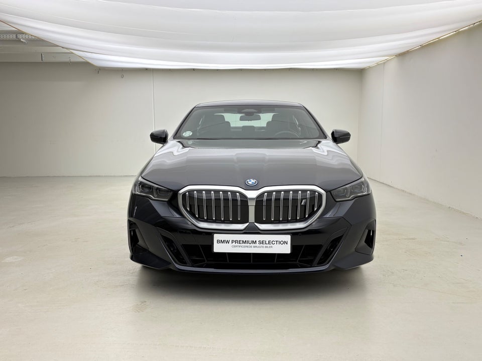 BMW i5 eDrive40 M-Sport 4d