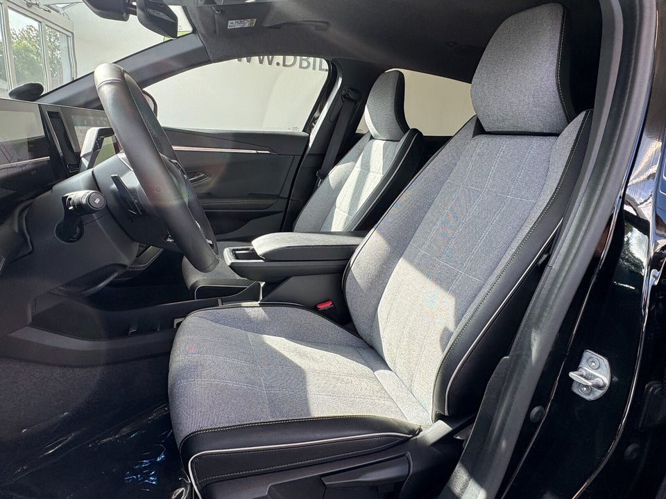Renault Megane E-Tech 60 Techno+ 5d
