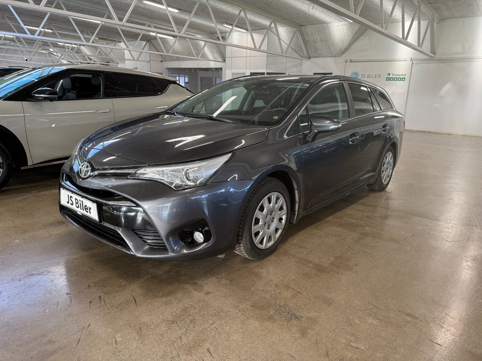 Toyota Avensis 1,8 VVT-i T2 Touring Sports 5d