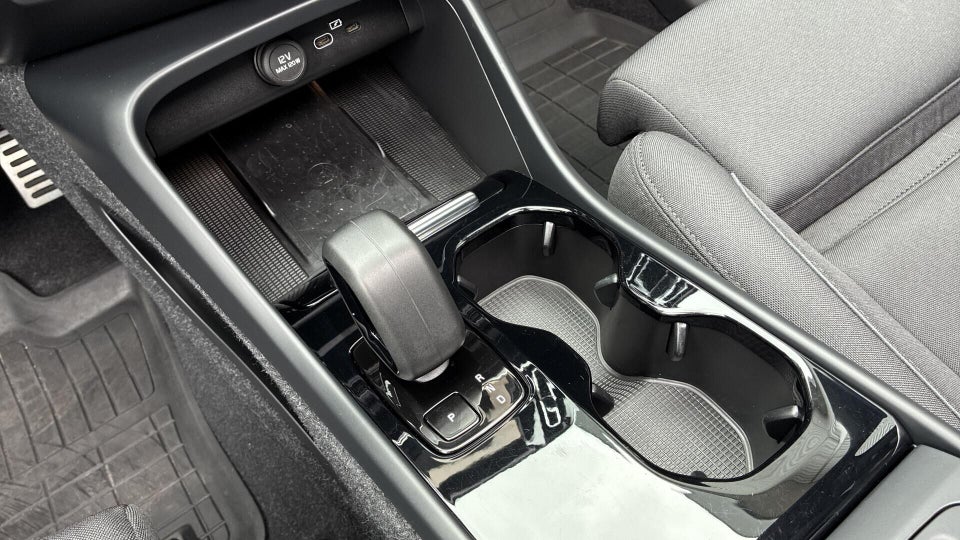 Volvo XC40 P6 ReCharge Pro 5d