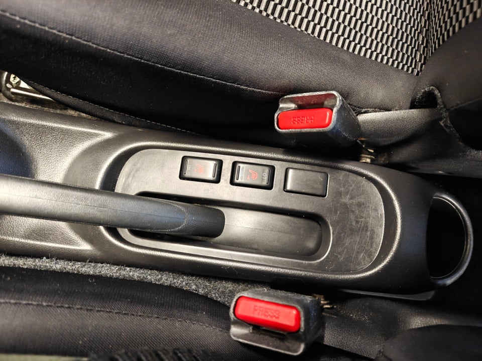 Nissan Micra 1,2 Visia 5d