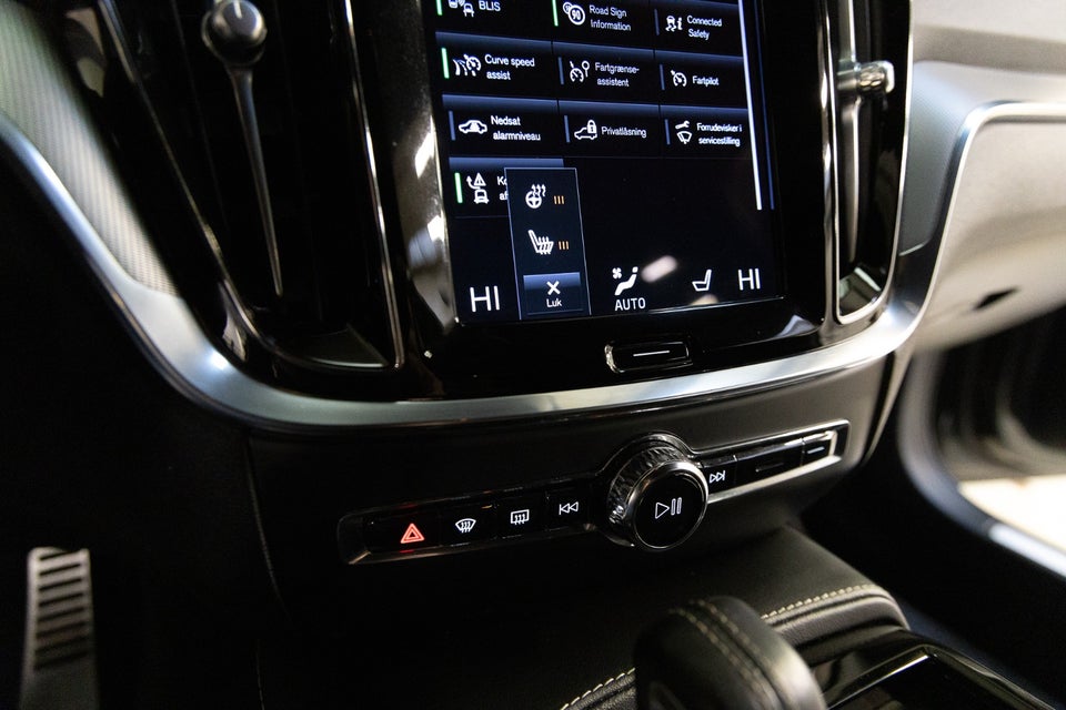 Volvo V60 2,0 T6 ReCharge R-Design aut. AWD 5d