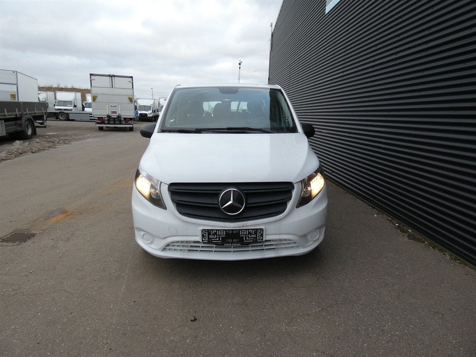 Mercedes eVito 129 Tourer PRO XL Van