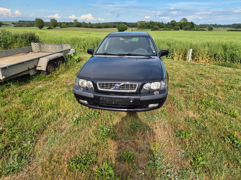 Volvo V40 1,8 Business 5d