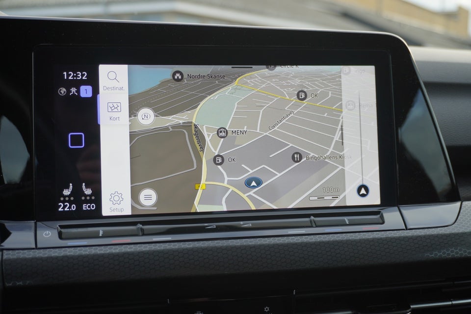 VW Golf VIII 1,4 GTE DSG 5d