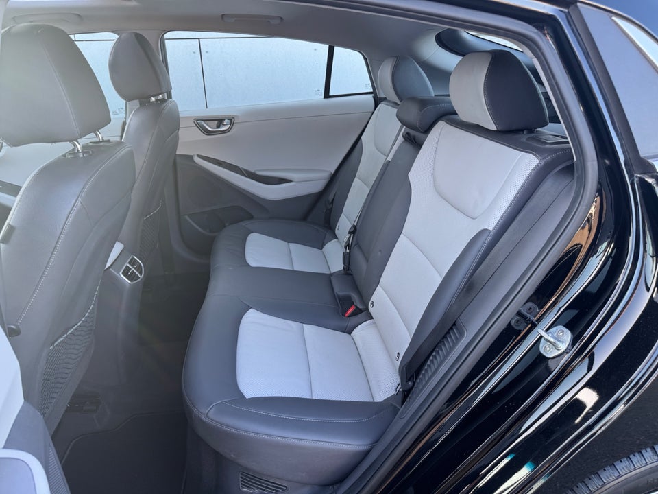 Hyundai Ioniq 1,6 PHEV Premium+ DCT 5d