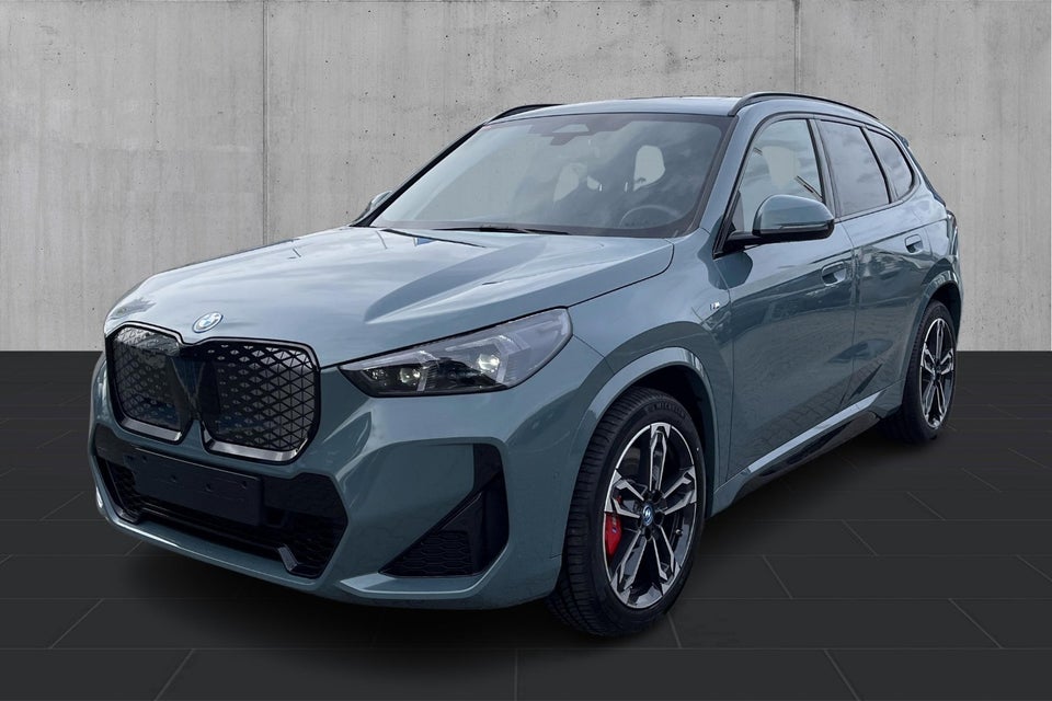 BMW iX1 eDrive20 M-Sport Pro 5d